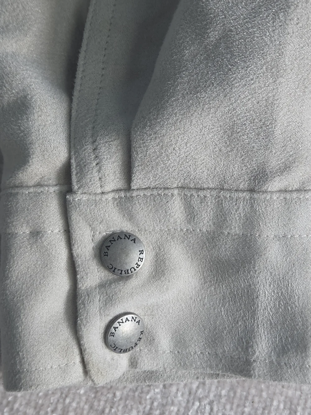 Banana Republic Vegan Suede Overshirt Mens Medium Beige Snap Button Shirt Jacket
